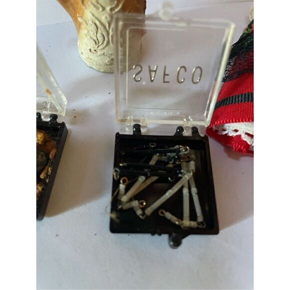 Lot of Dollhouse Items - Picture 5 of 8